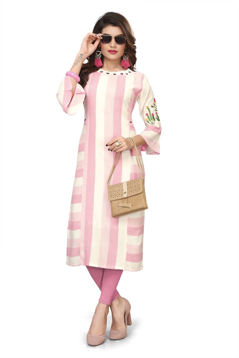 THE 9192 Women Striped Straight Kurta