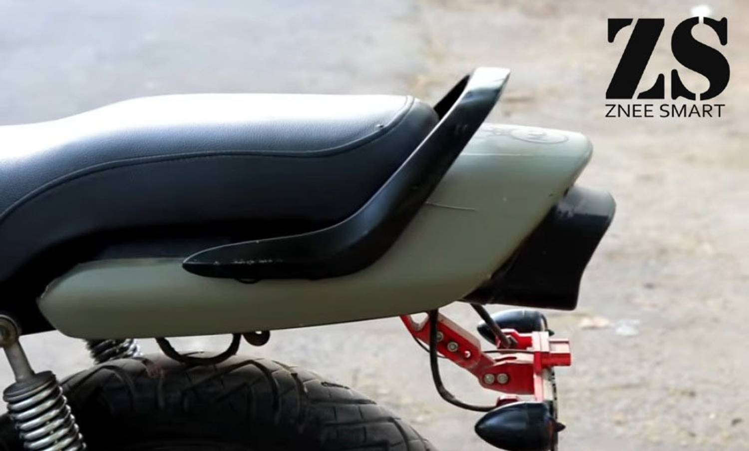 Qiisx Seat Handle for Splendor Plus BS6 - Image 4