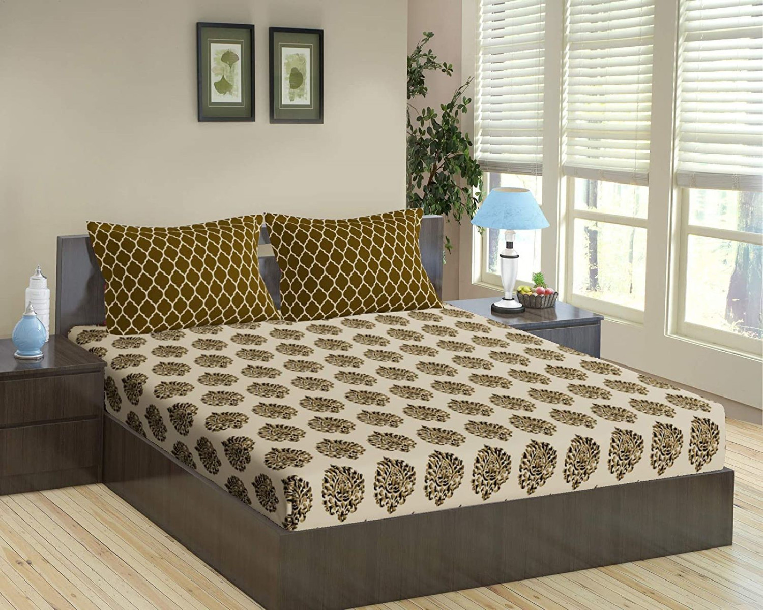 Image of Trance Home Linen Cotton Queen Fitted (Elastic) 200 TC Printed 1 Bedsheet with 2 Pillow Covers
