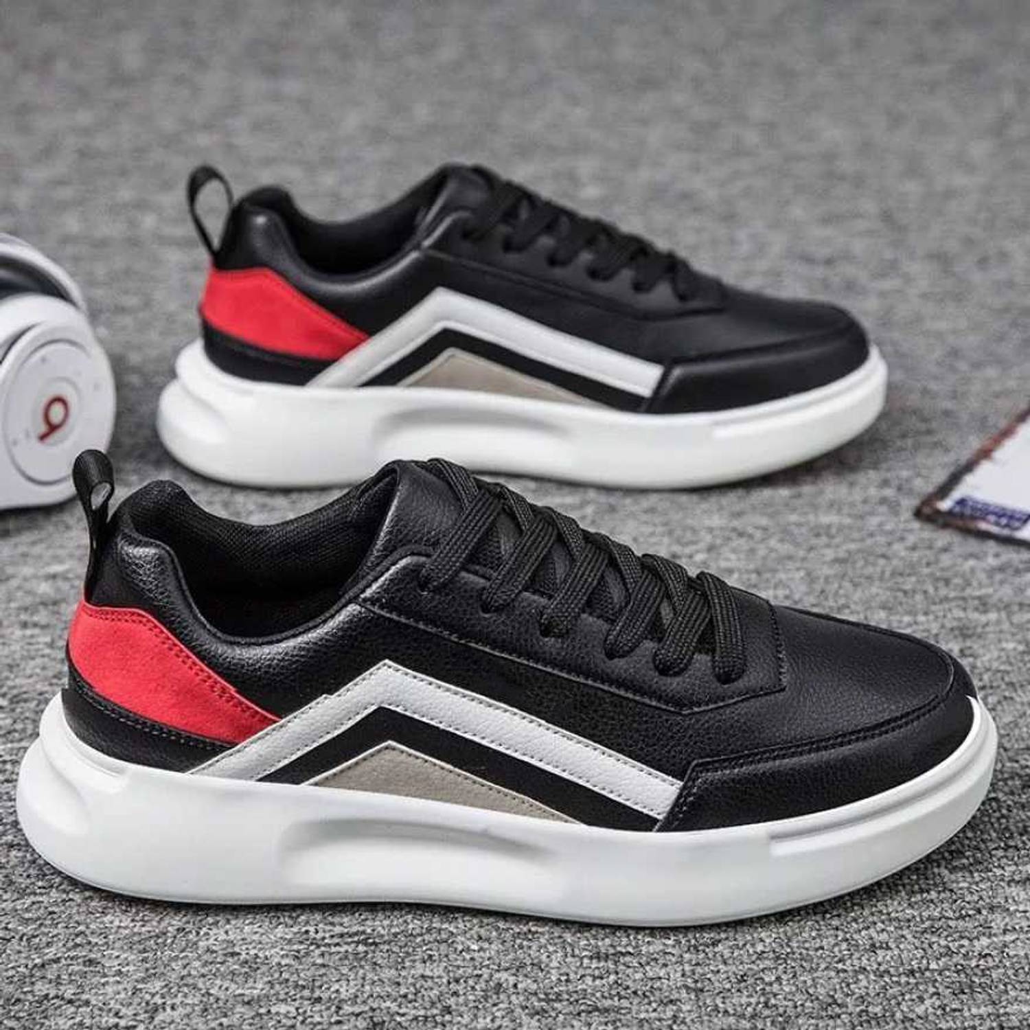 Bacan Men Black Sneakers - Image 2