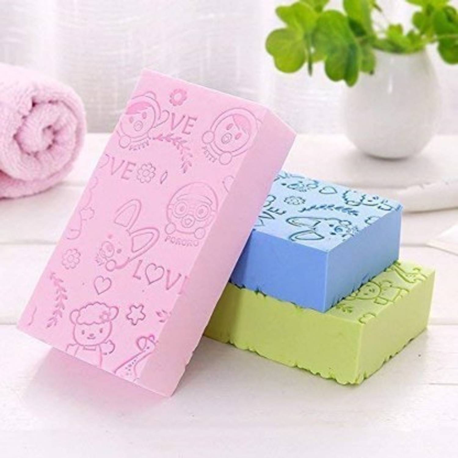 CANDYVILLA 1 pcs High Quality Ultra Soft Newborn Baby Bathing Shower Spong - Multicolor