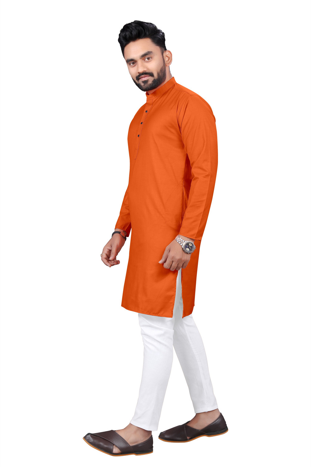 Image of RAHUL LOOK Men Solid Straight Kurta