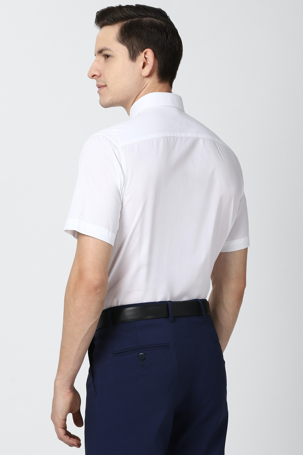 Image of PETER ENGLAND Men Solid Formal White Shirt