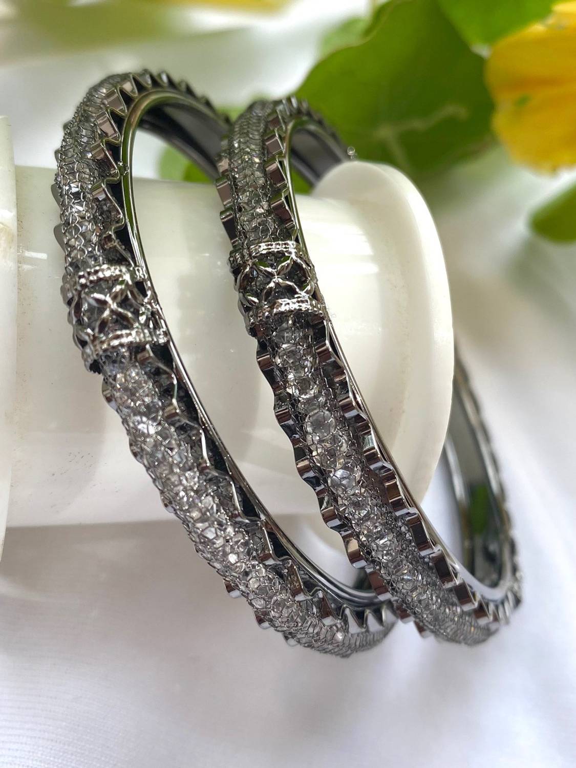 AARTISAI Alloy Bangle Set