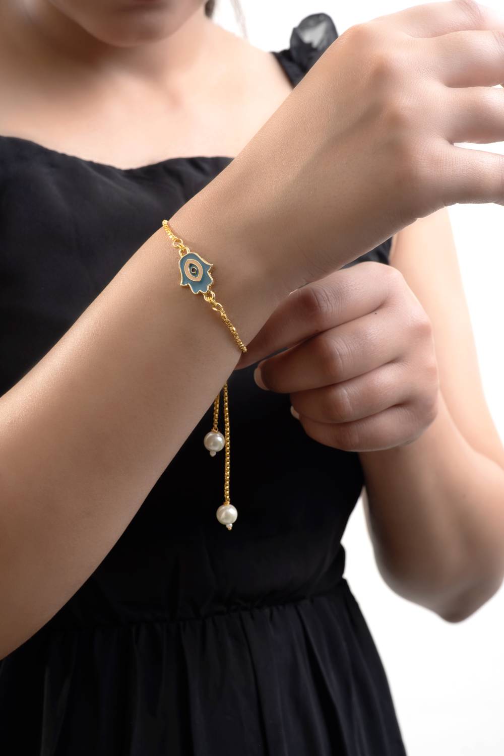 AARIKAARI Alloy Bracelet