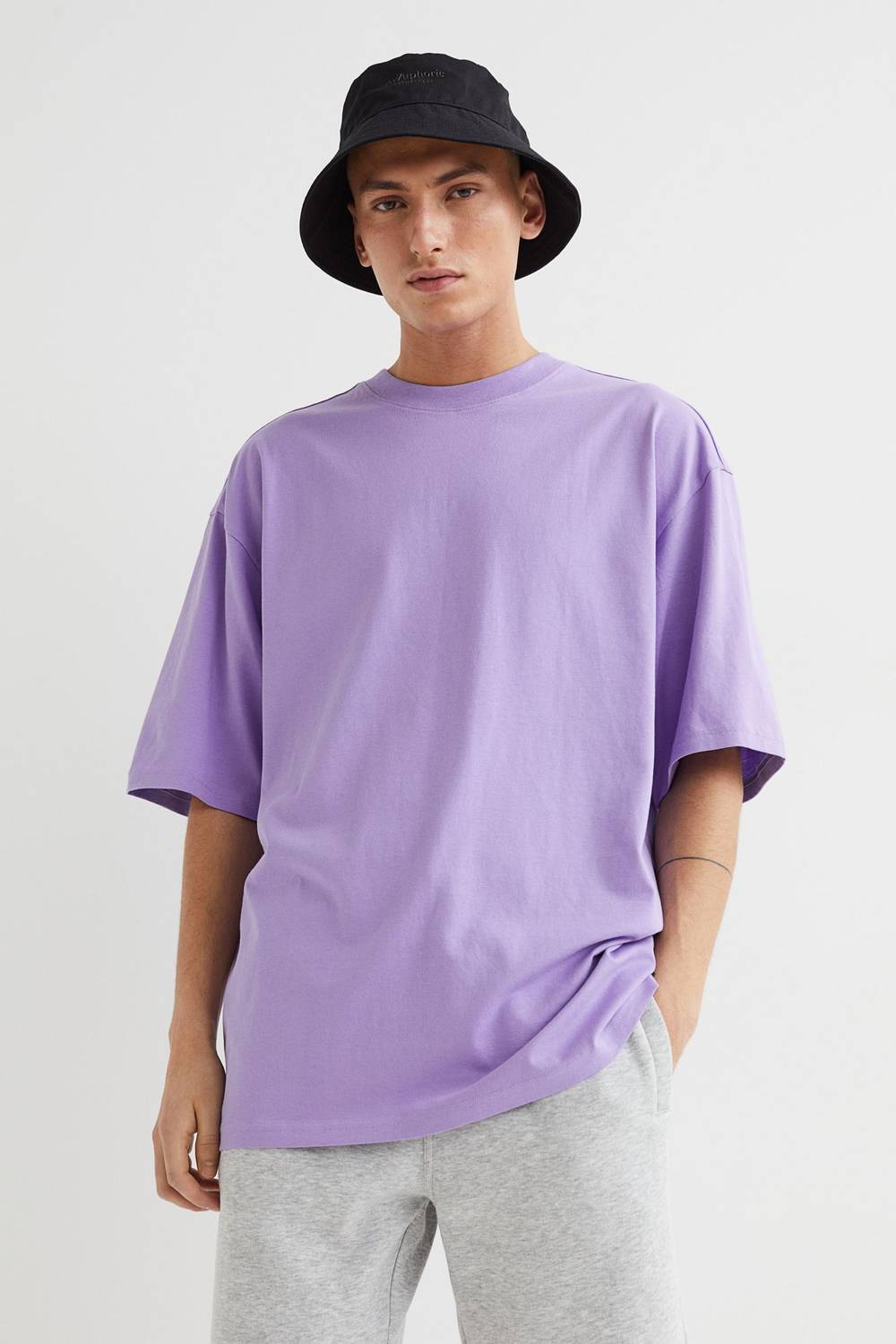Besick Solid Men Round Neck Black T-Shirt