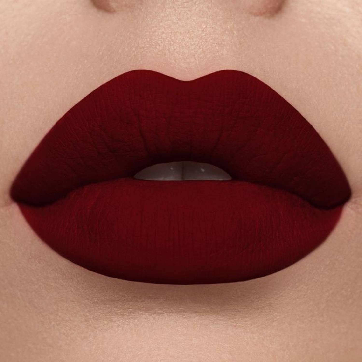 ADJD MATTE BOLD SMOOTH LIP COLOR LIPSTICK