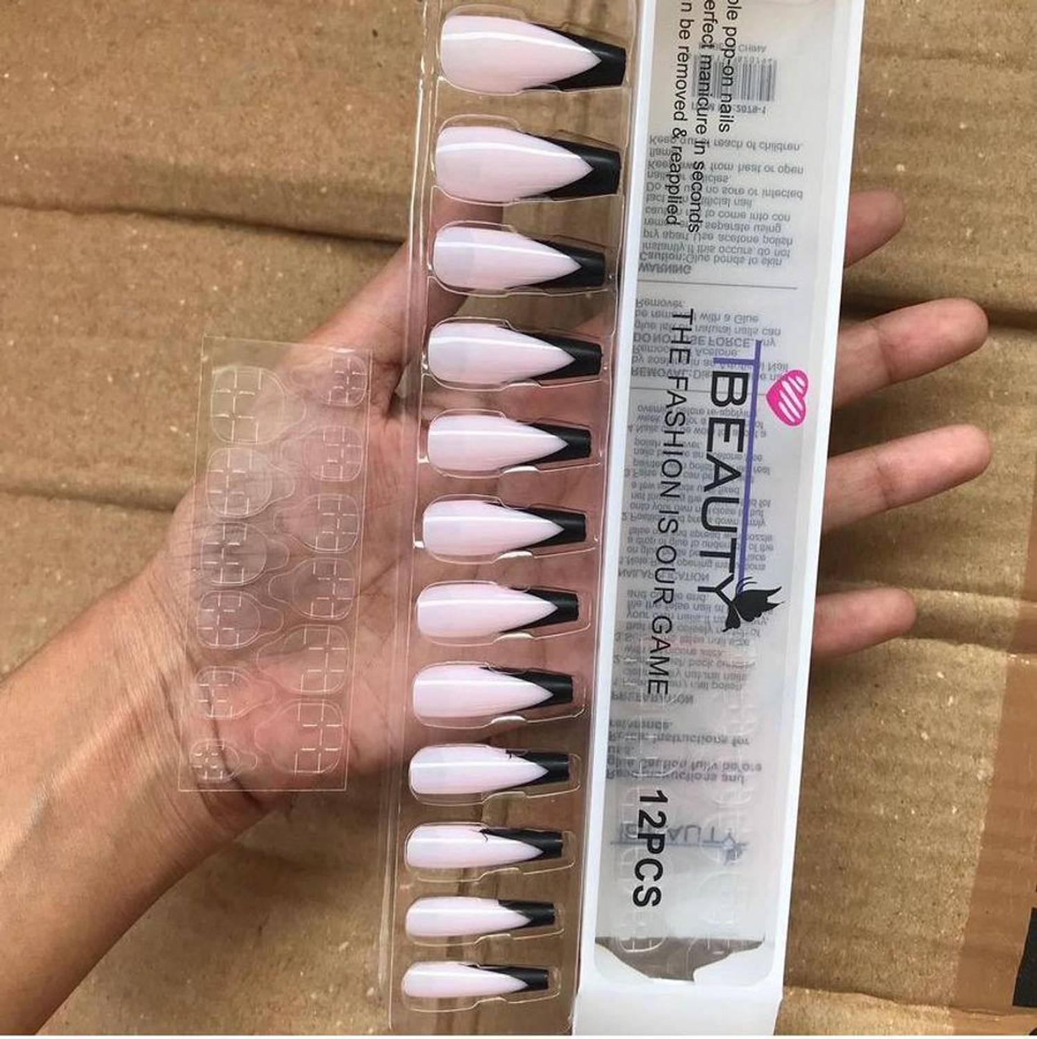 BAJAJ BEAUTY Designer nail set of Cute 12 Pieace nails with press on nail sticker Multi color