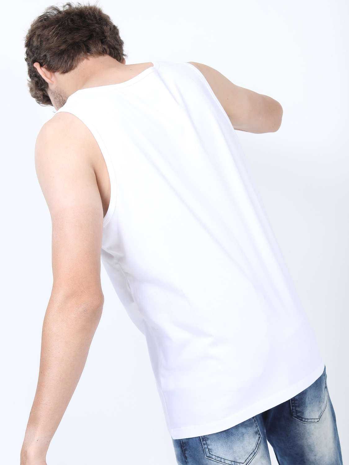 Image of HIGHLANDER Solid Men Round Neck White T-Shirt