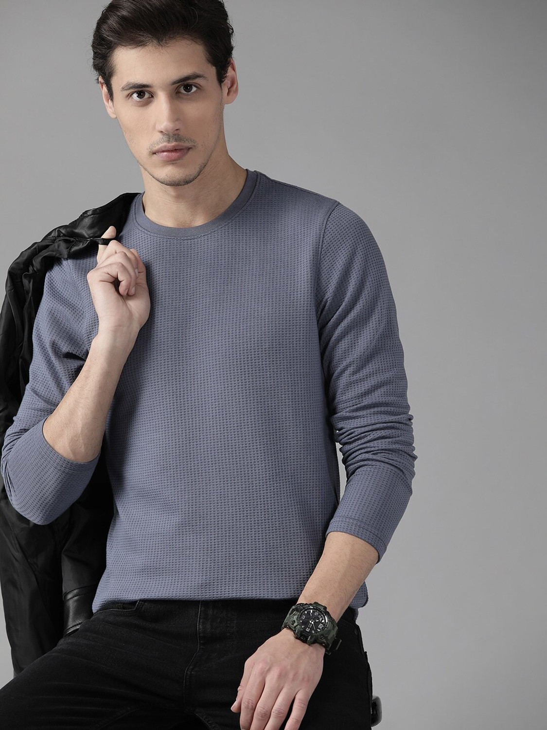 Image of Roadster Solid Men Round Neck Grey T-Shirt