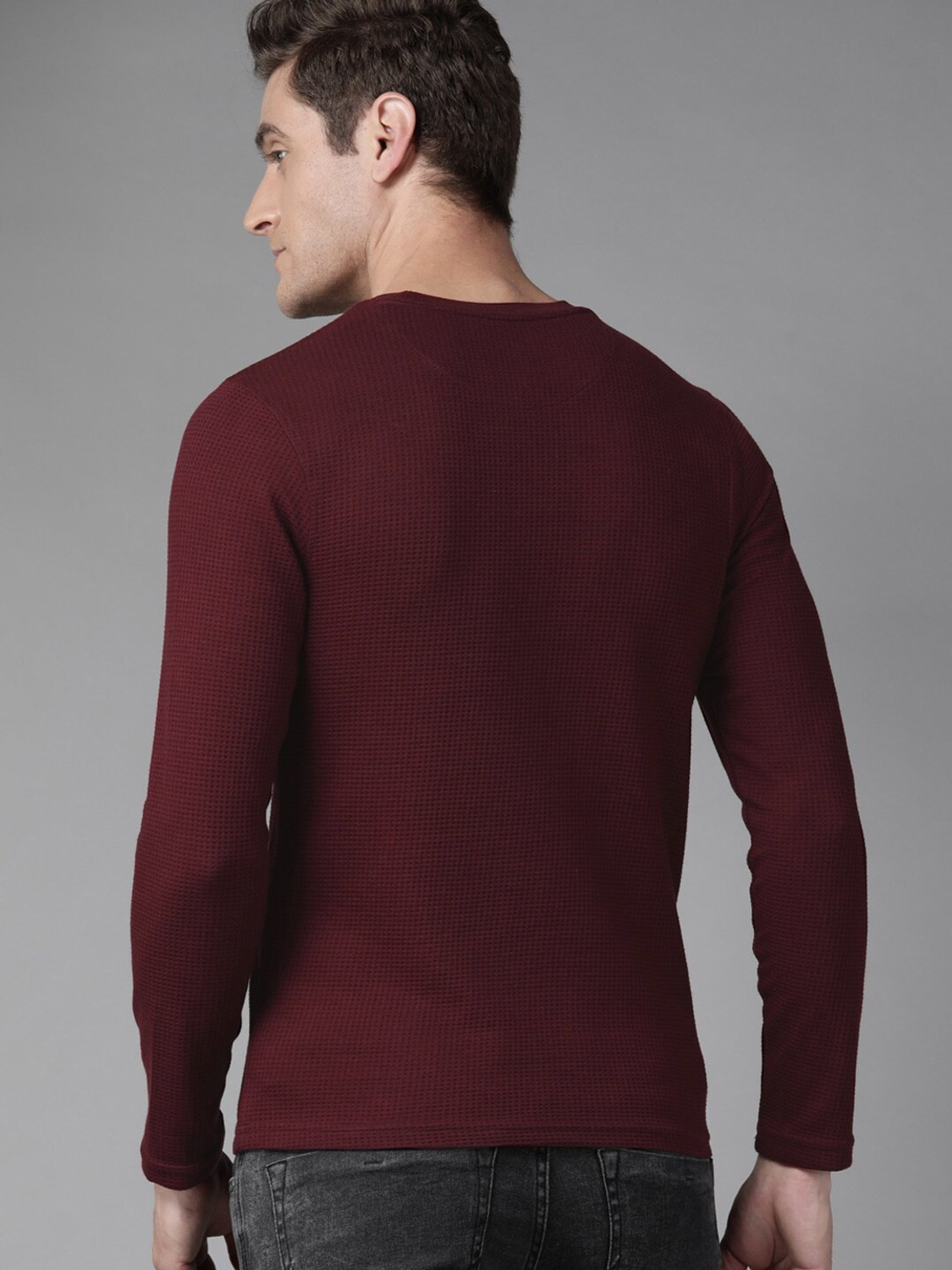 Image of Roadster Solid Men Round Neck Maroon T-Shirt