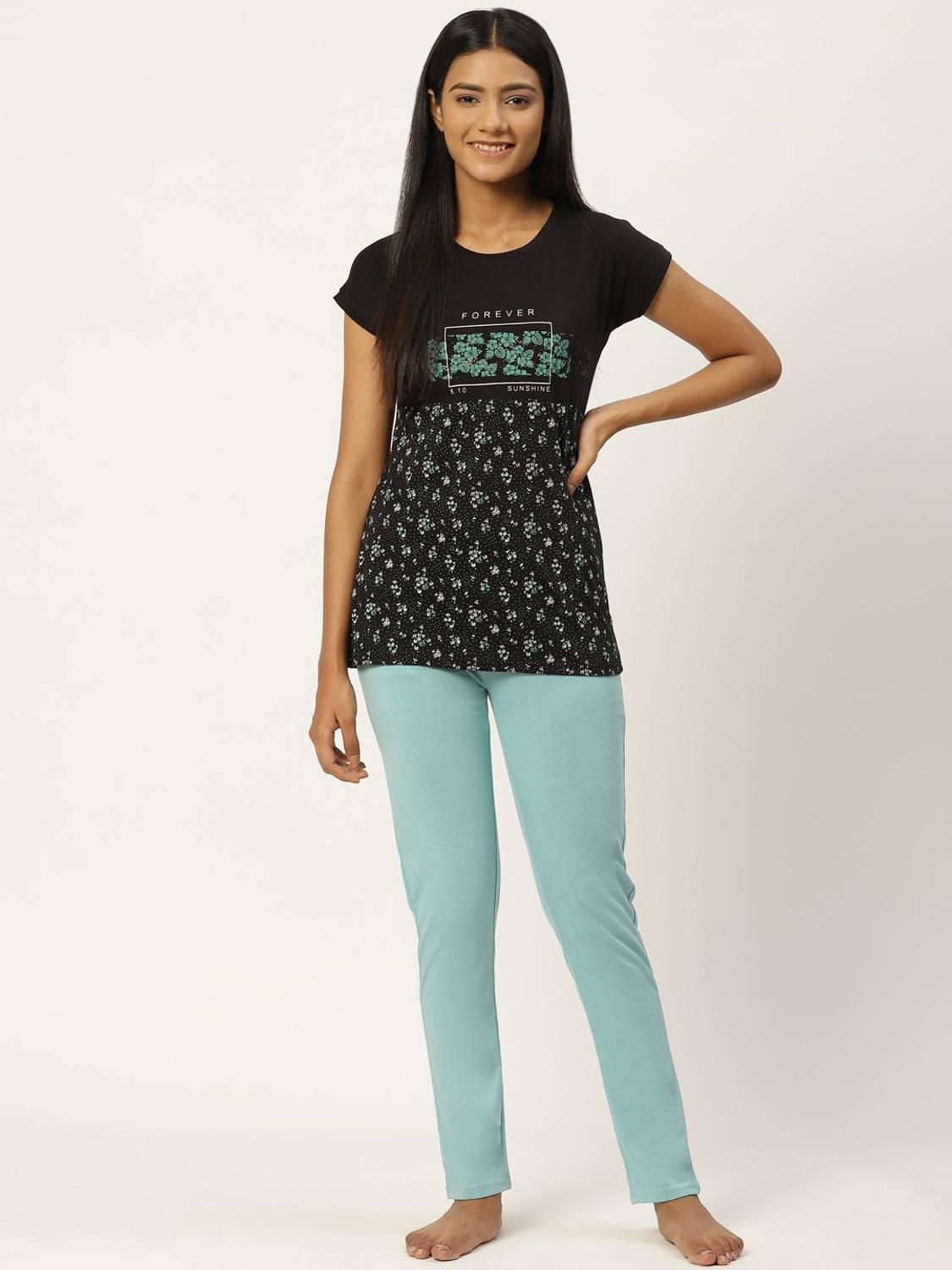 Broowl Women Printed Black, Blue Top & Pyjama Set
