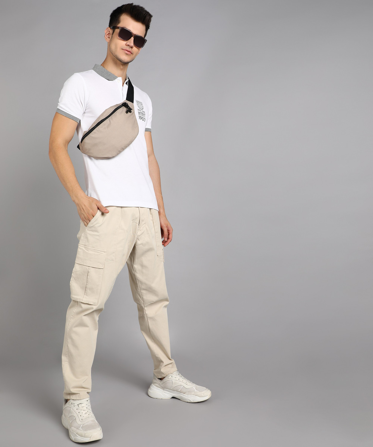 Image of METRONAUT Solid Men Polo Neck White T-Shirt