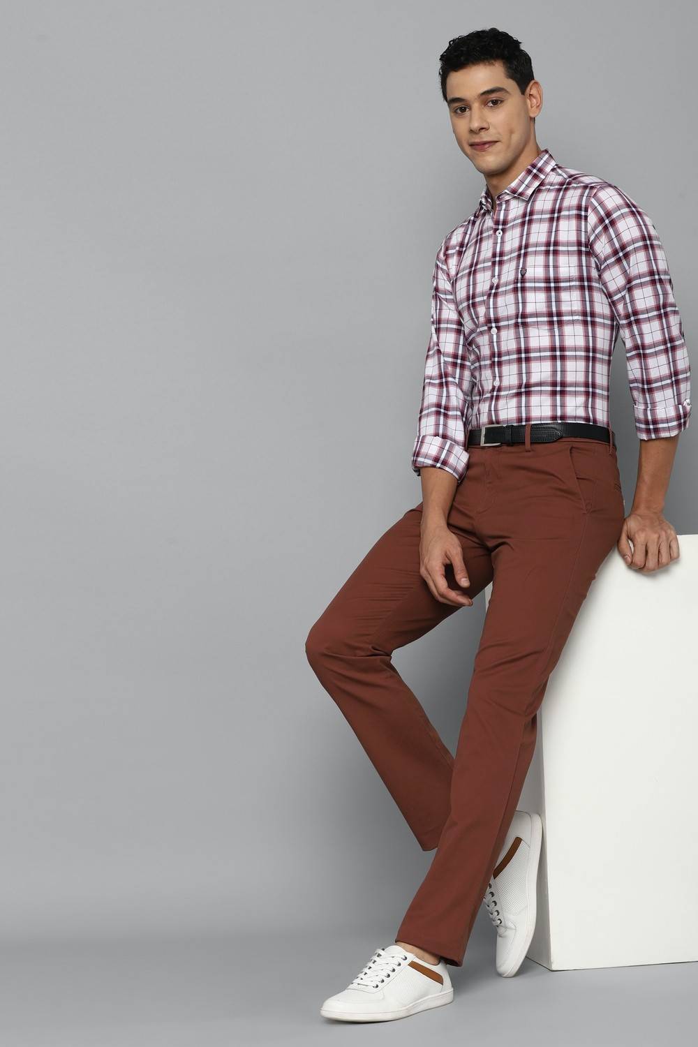 Allen Solly Men Checkered Casual White Shirt
