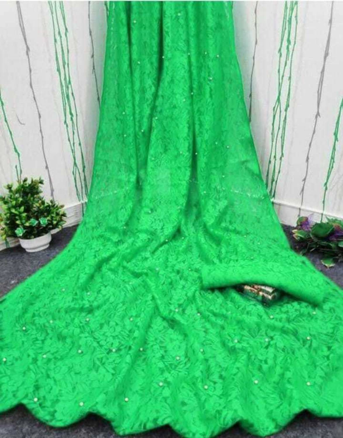 BRAHMANI TEXTILE Embellished Bollywood Net Saree