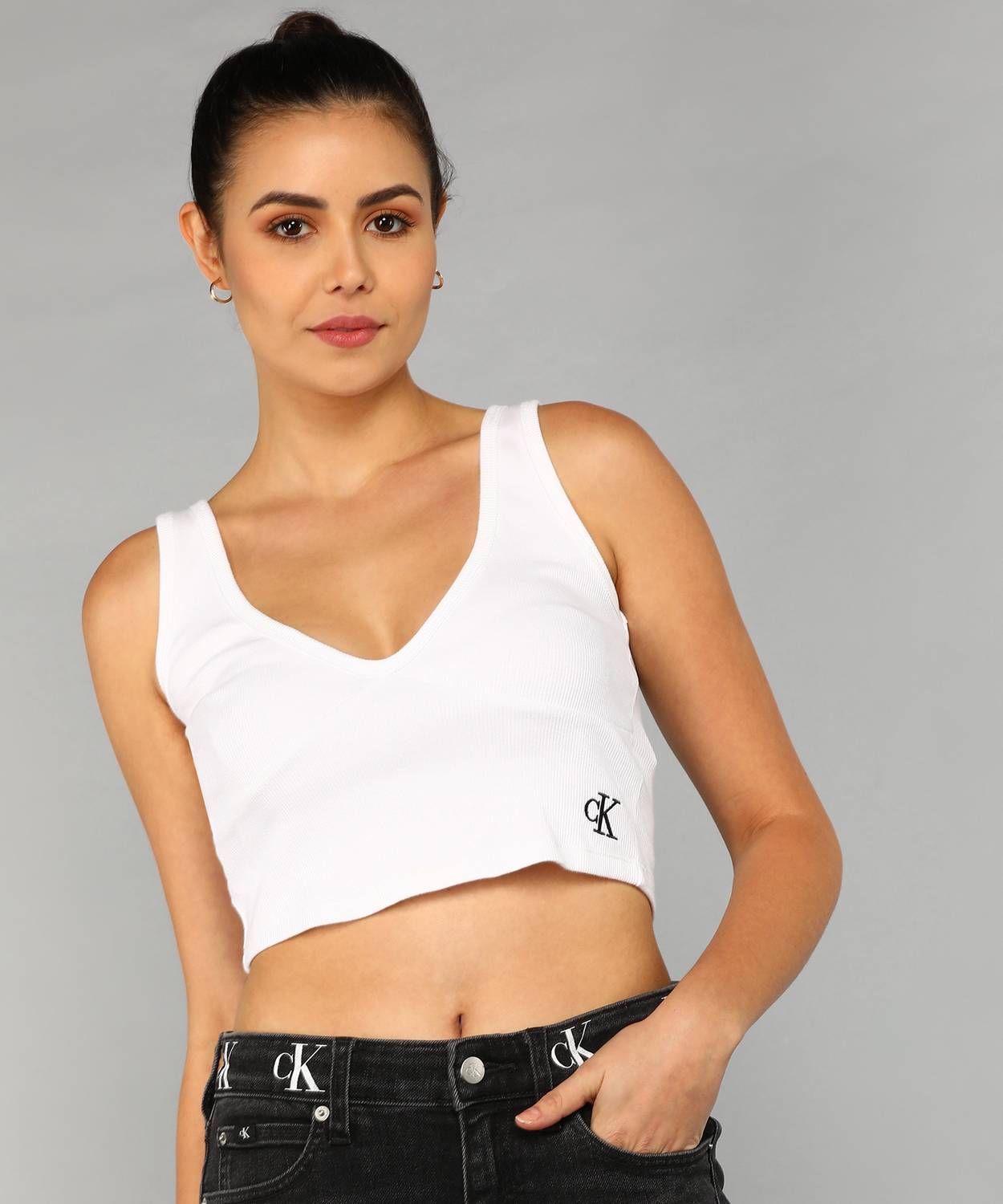 Calvin Klein Jeans Casual Sleeveless Solid Women White Top