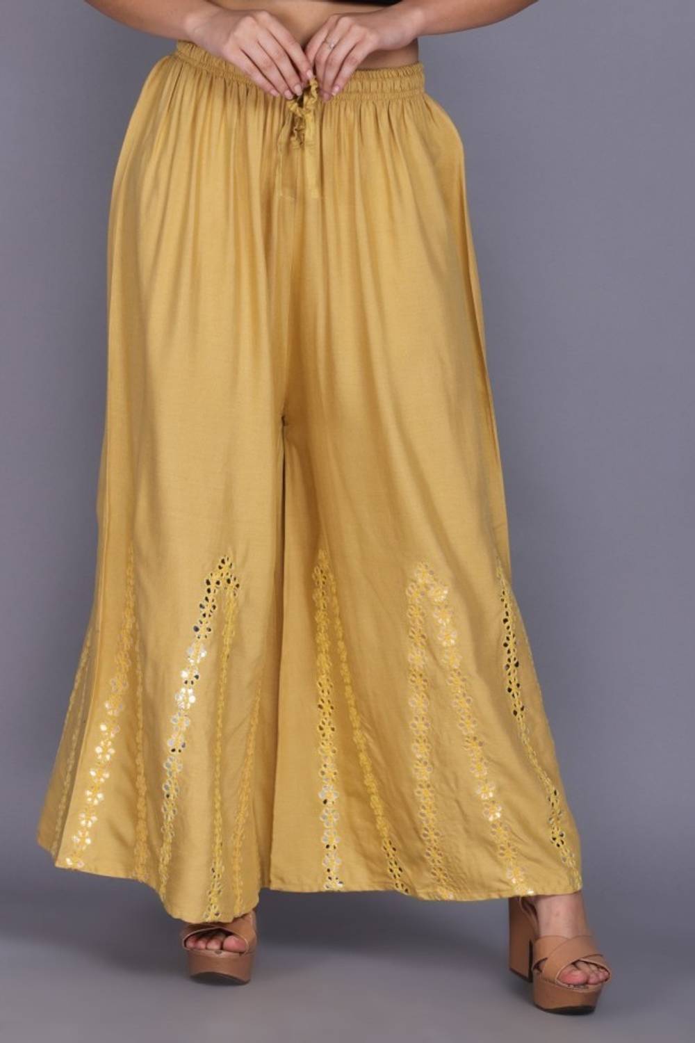 City Fashion Regular Fit Women Beige Trousers