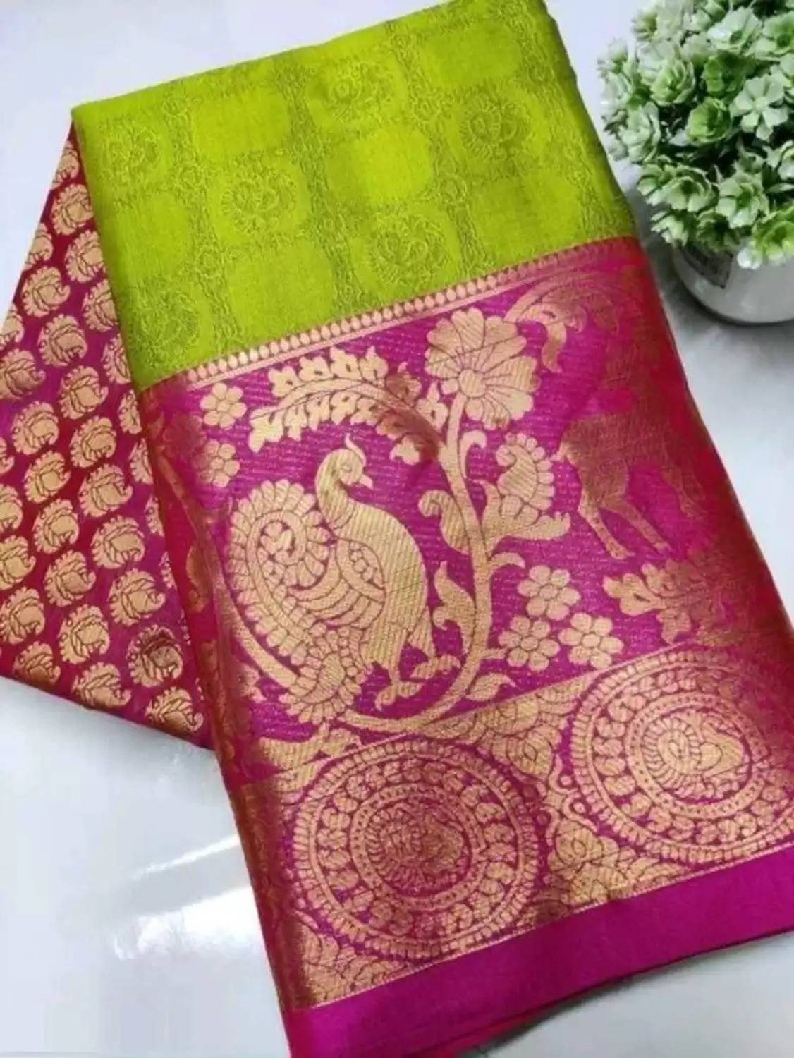 VRINDITA FASHION Woven, Solid/Plain Pochampally Pure Silk, Cotton Silk Saree
