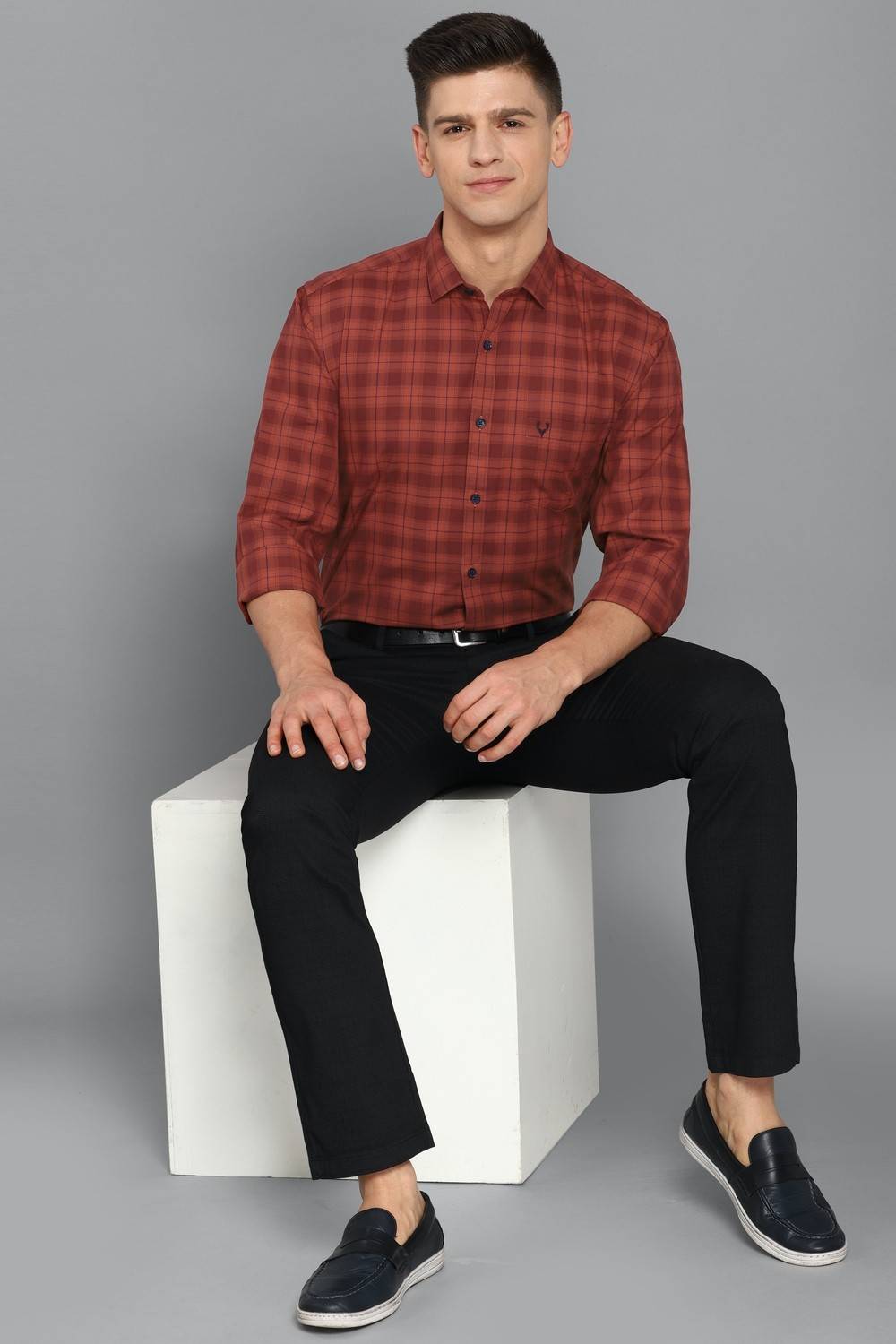 Allen Solly Men Checkered Casual Maroon Shirt