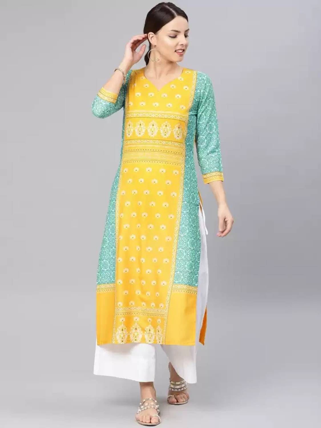 AHIKA Women Printed Straight Kurta