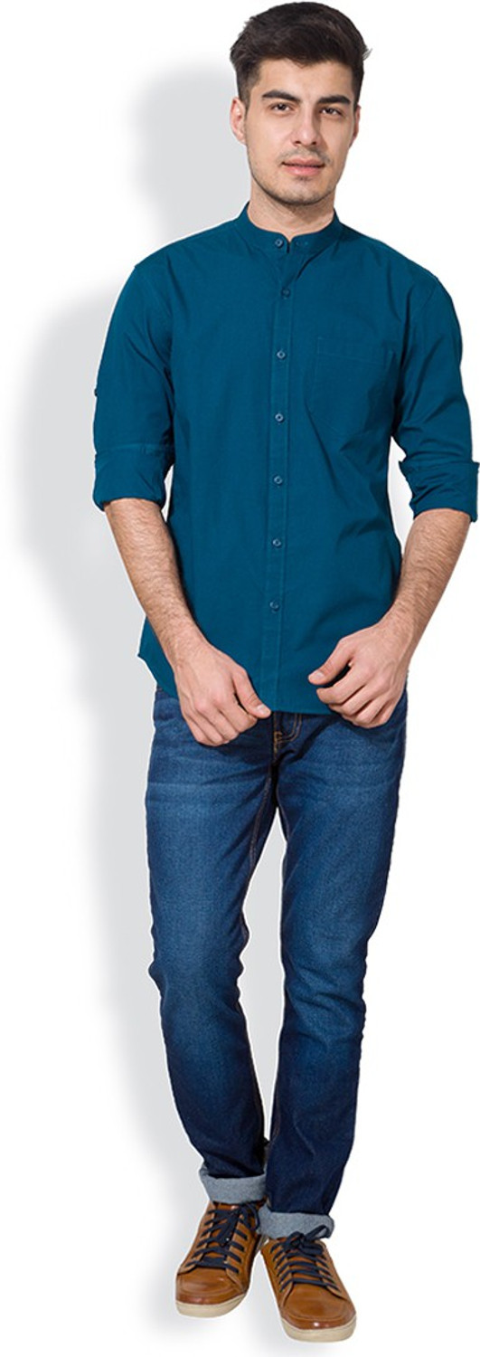 Image of HIGHLANDER Men Solid Casual Blue Shirt