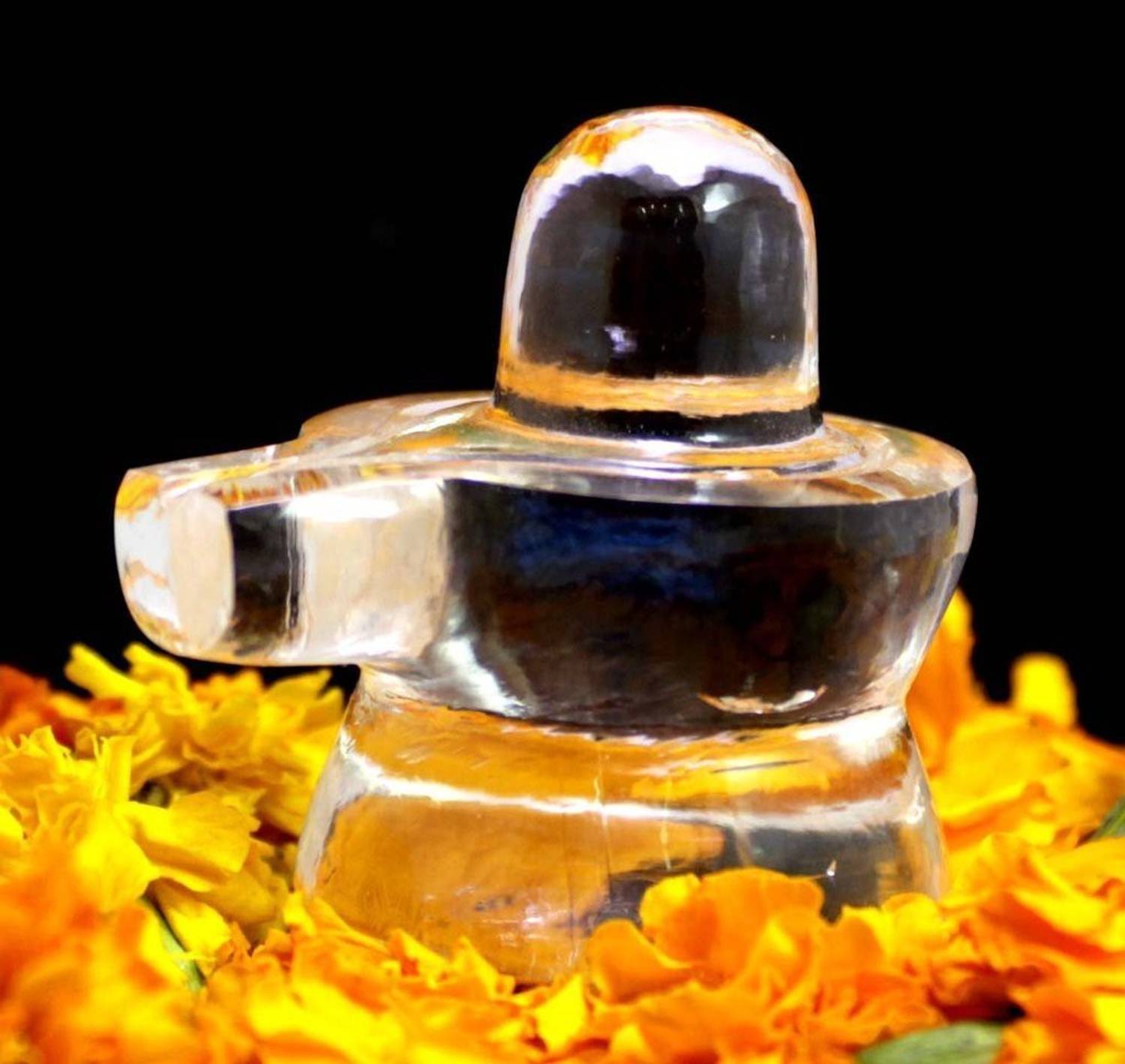 Amazing India Shivling God Shiva Lingam Protection Wealth Prosperity Healing Crystal Energy 2 inches Decorative Showpiece - 5 cm