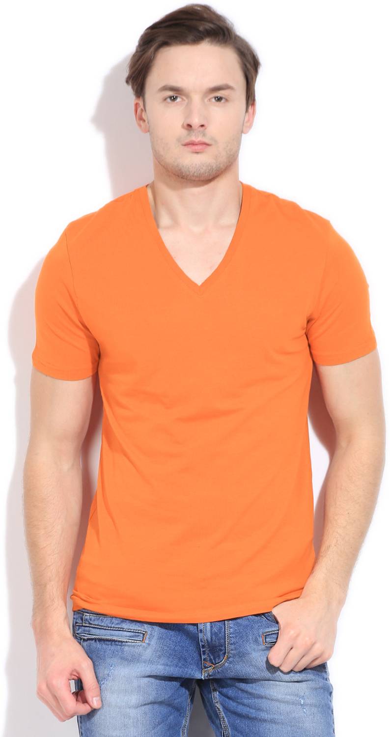Celio Solid Men V Neck Orange T-Shirt