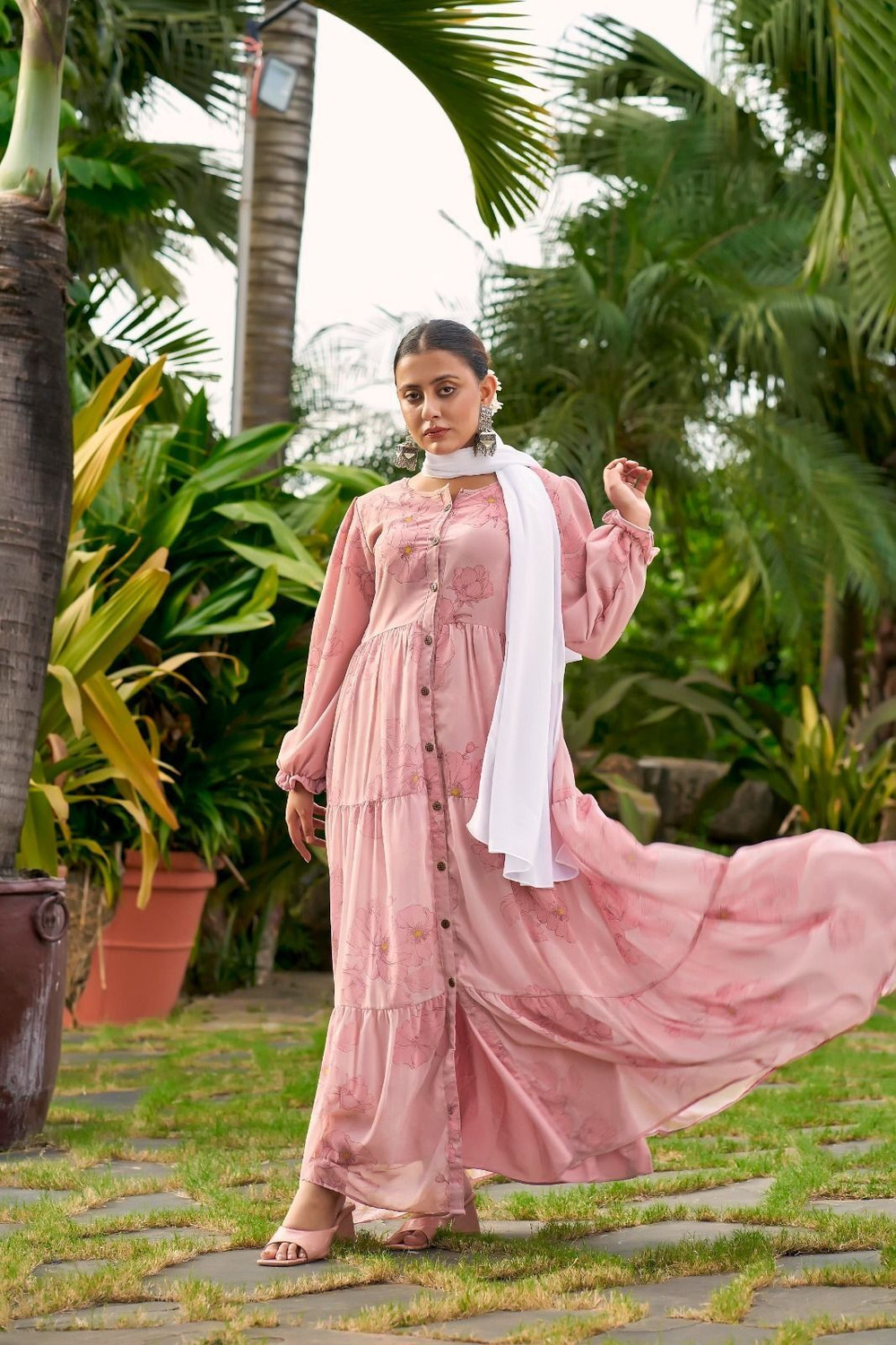Image of SARINKU Georgette Printed Abaya