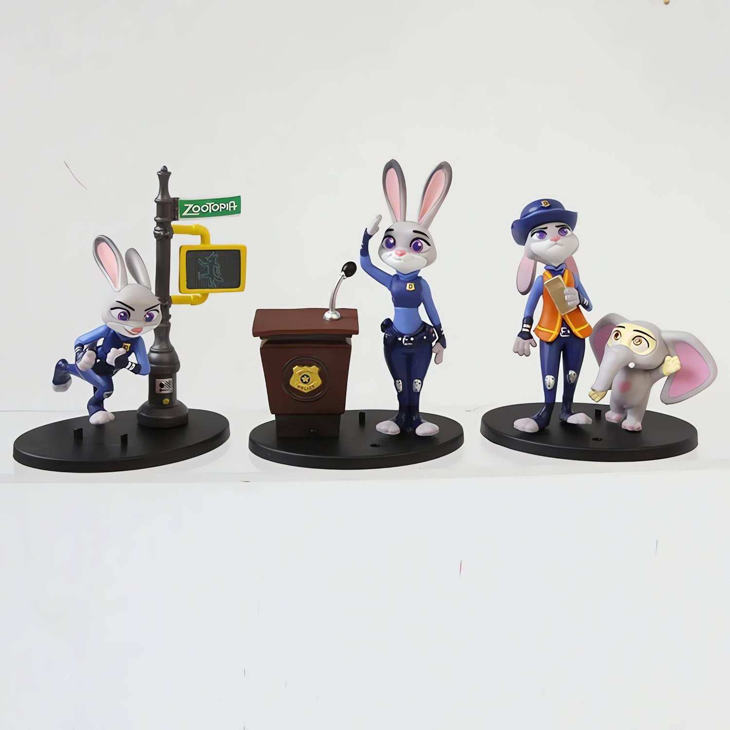 豪奢な Zootopia Kuji Happy Prize Selfie Figure 20cm Judy & Nick A