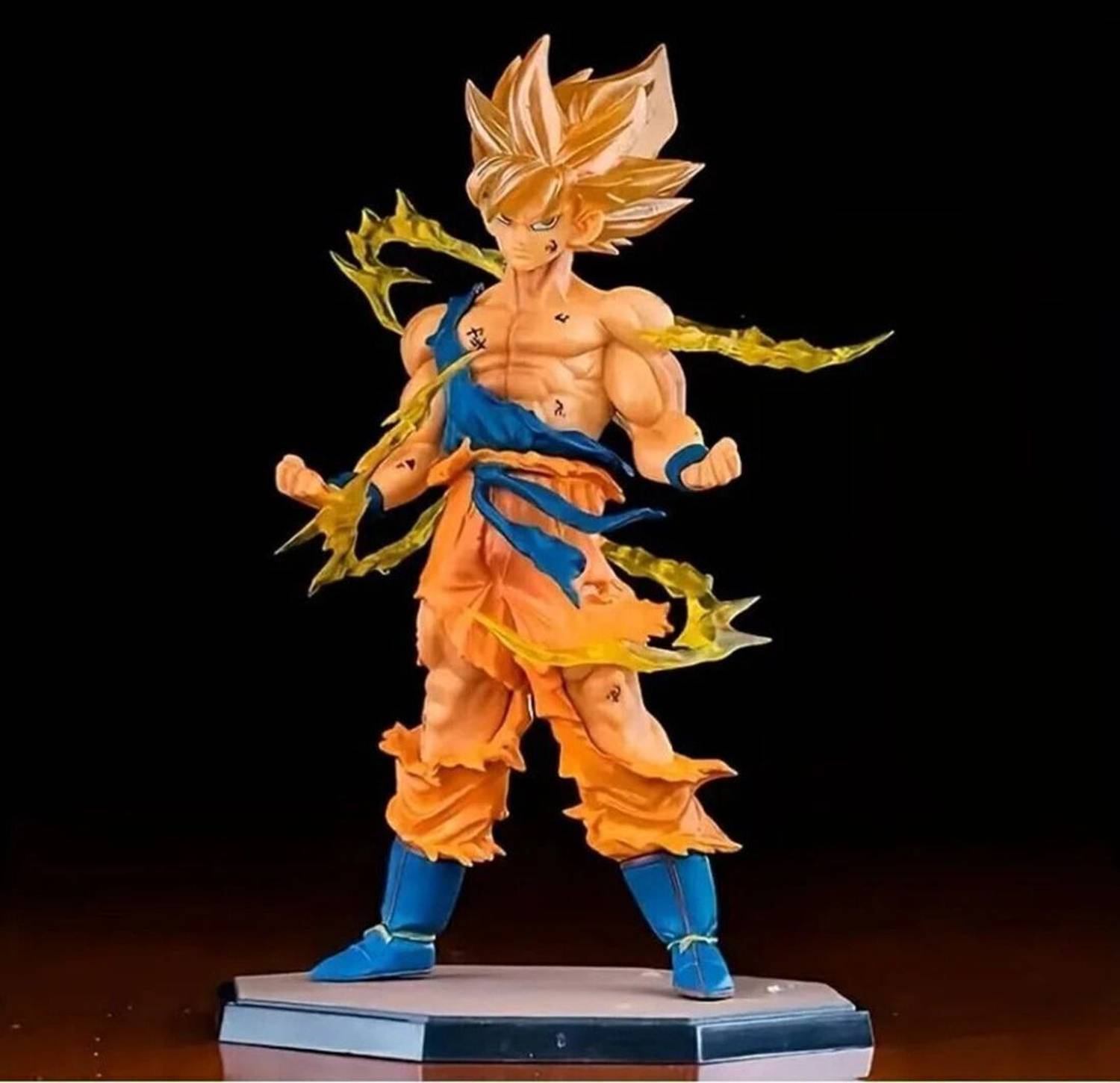 SSAppliances Dragon Ball Z Goku Action Figure 16cm