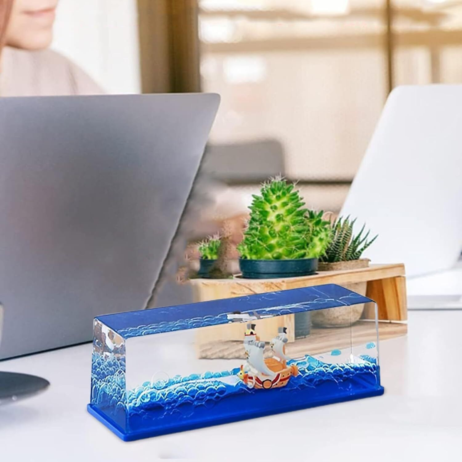 Image of DECOR SPIRIT 15cm OnePiece Thousand Sunny Liquid Display Bottle Ship, Fluid Drift Bottle Ship