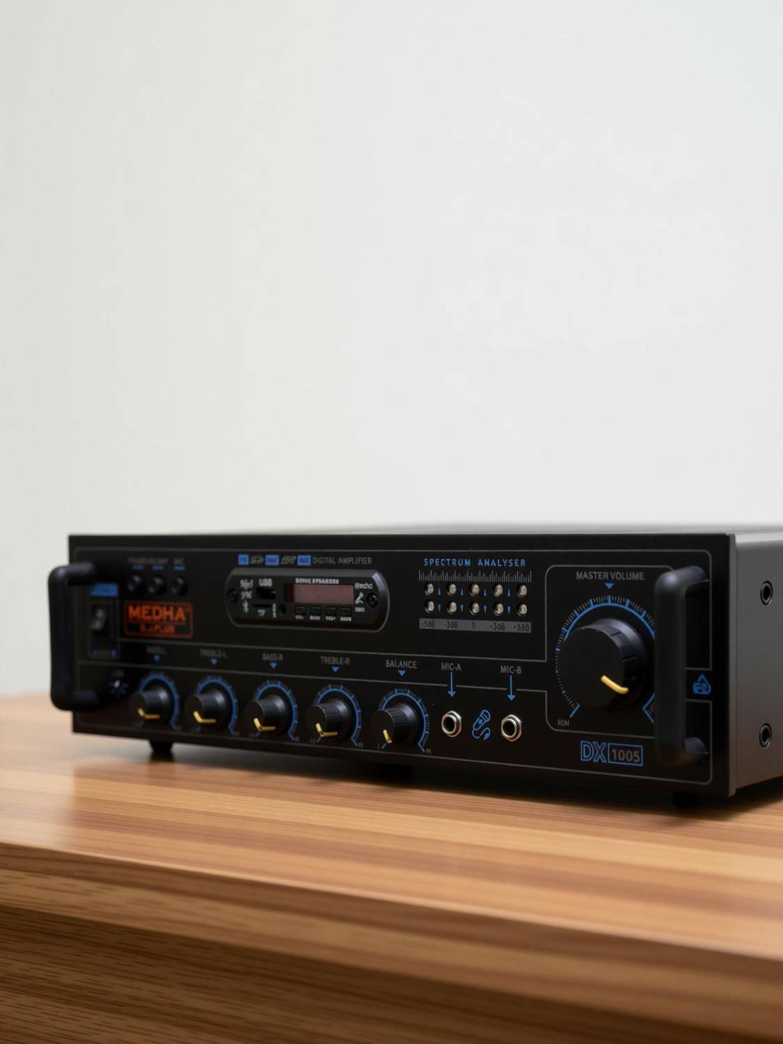MEDHA D.J. PLUS DX-1005 PROFESSIONAL POWERFULL MOSFET AMPLIFIER