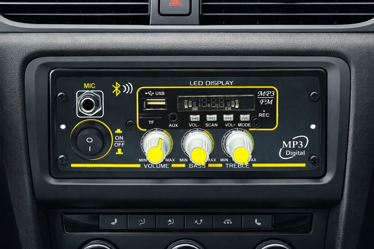 Image of TECH-LOBBY MIC CAR STERIO 200 W AV Power Amplifier