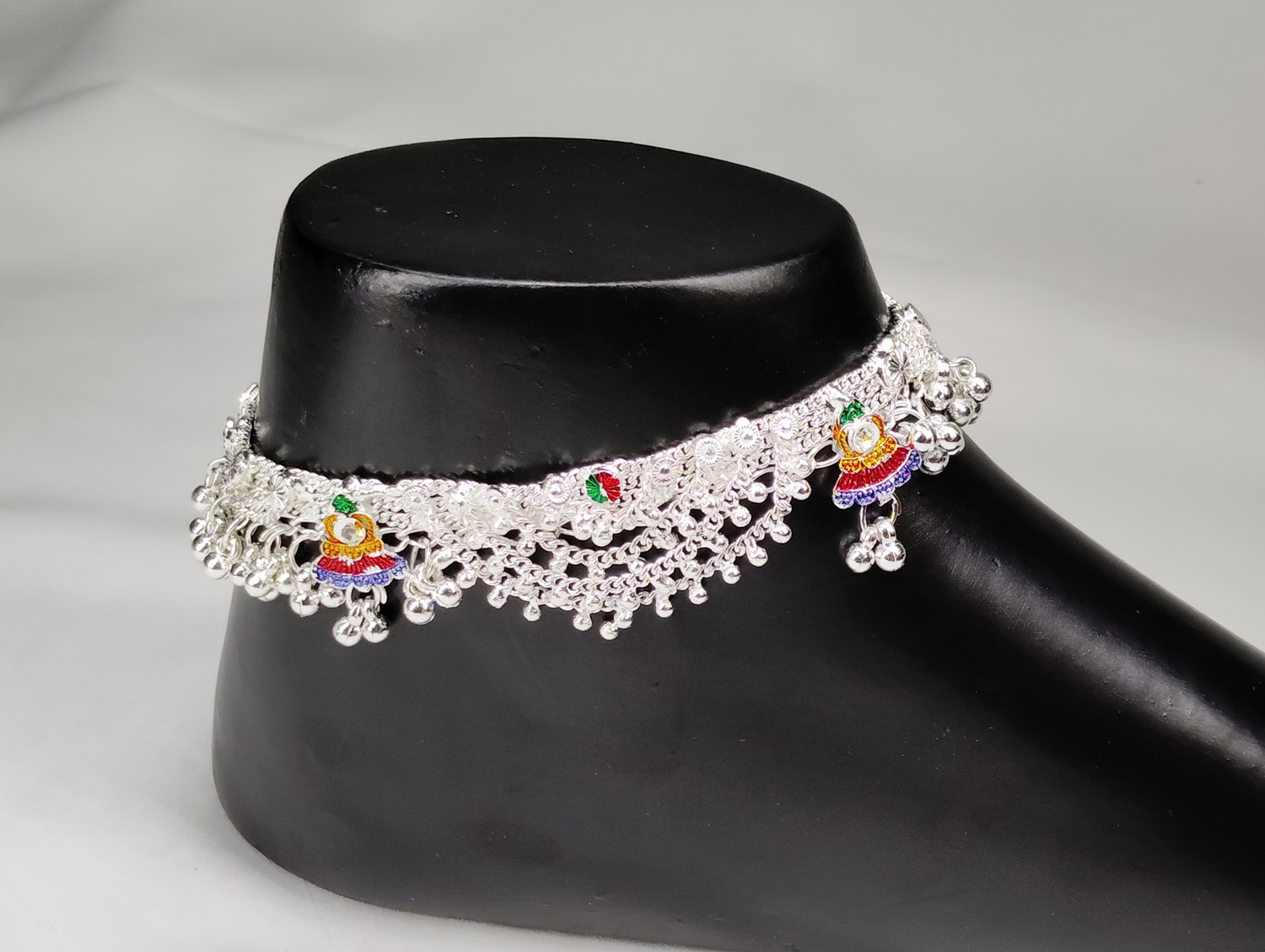 Image of TAMMA FASHION Beautiful Silver Plated Bridal Payal For Women Alloy Toe Anklet