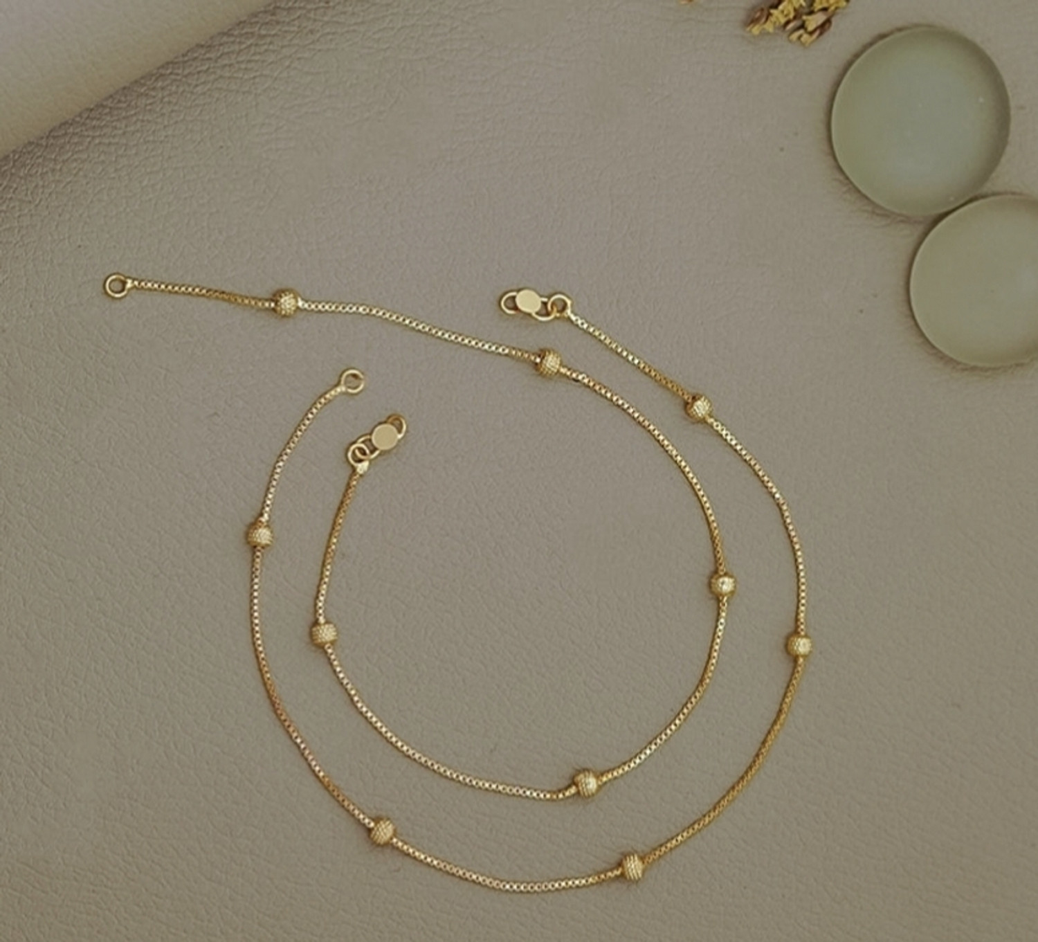 Image of SaveriGroup Daily Wear Gold Plated Anklets 11 Inches For Women and Girls Brass Anklet