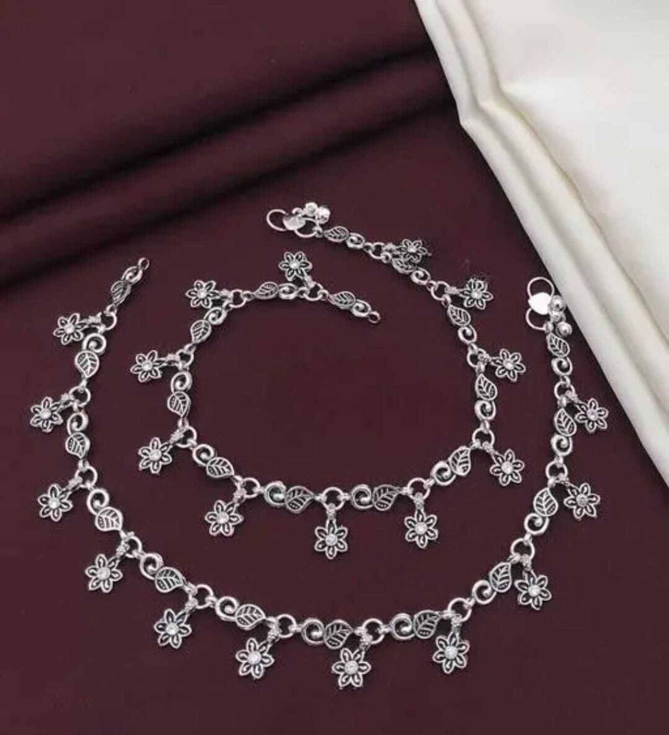 Image of Siddh Enterprise payal silver for woman design fashion alloy anklet (pack of 2) Alloy Anklet