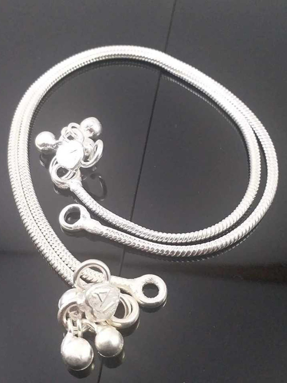 Image of RivuTrendz Traditional Ethnic Fancy Fashion Foot Jewellery White Metal Alloy Anklet