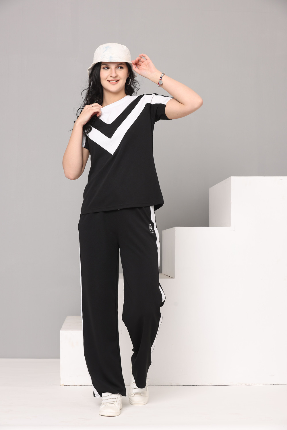 Image of Zicada Tshirt Pant Co-ords Set