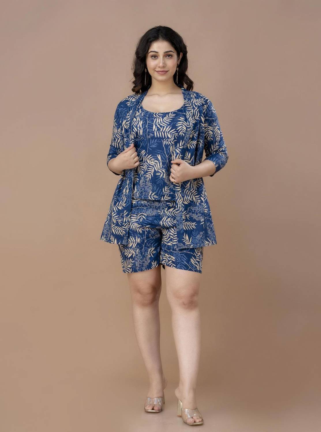 VIPY HANGER Top Regular Shorts Co-ords Set with Shrug