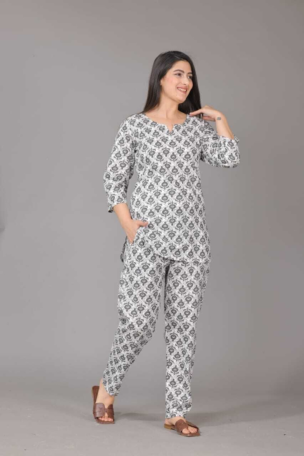 Image of GAURAV CHEEPA Top Pant Co-ords Set
