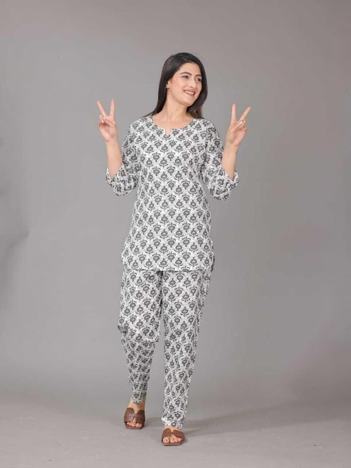 Image of GAURAV CHEEPA Top Pant Co-ords Set