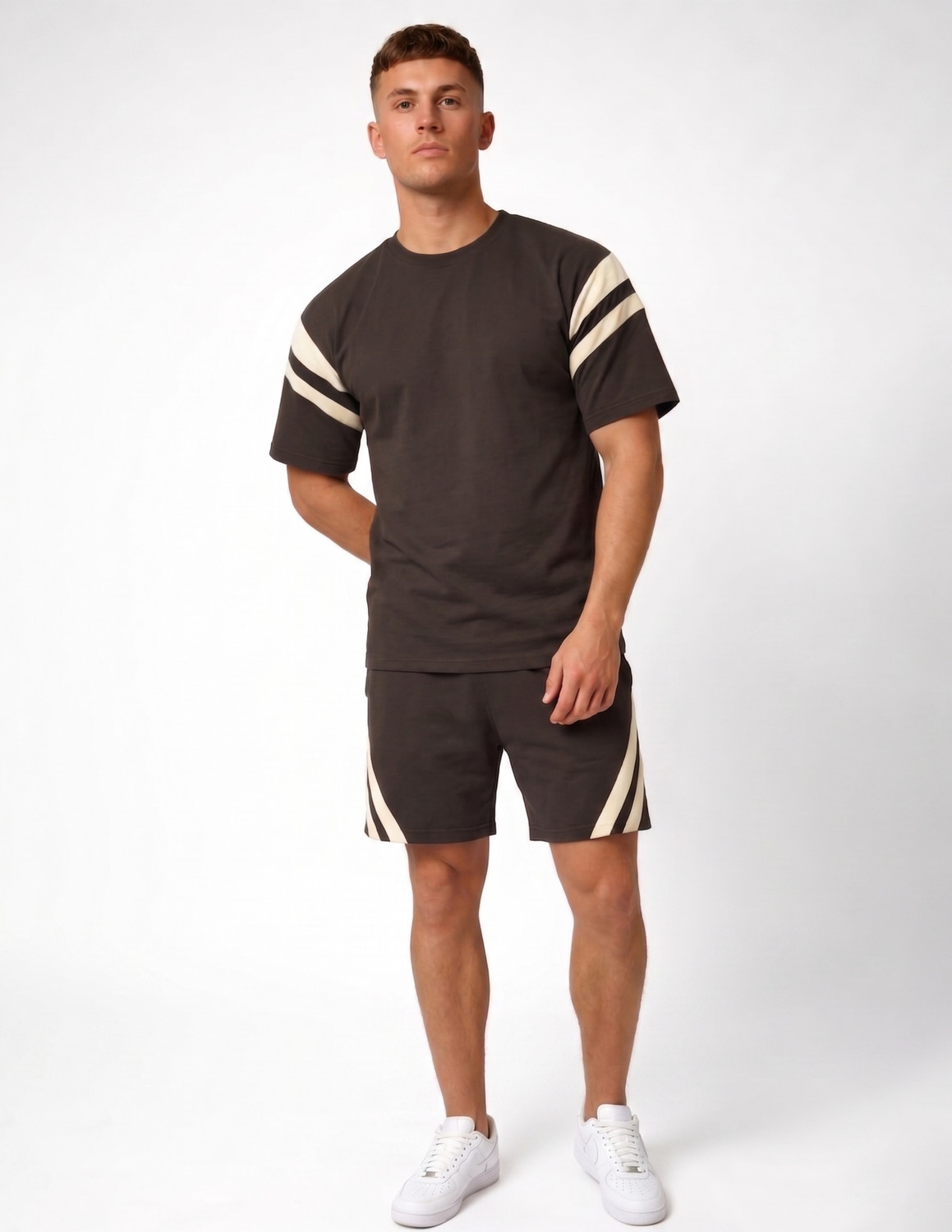 Image of CHKOKKO Tshirt Regular Shorts Co-ords Set