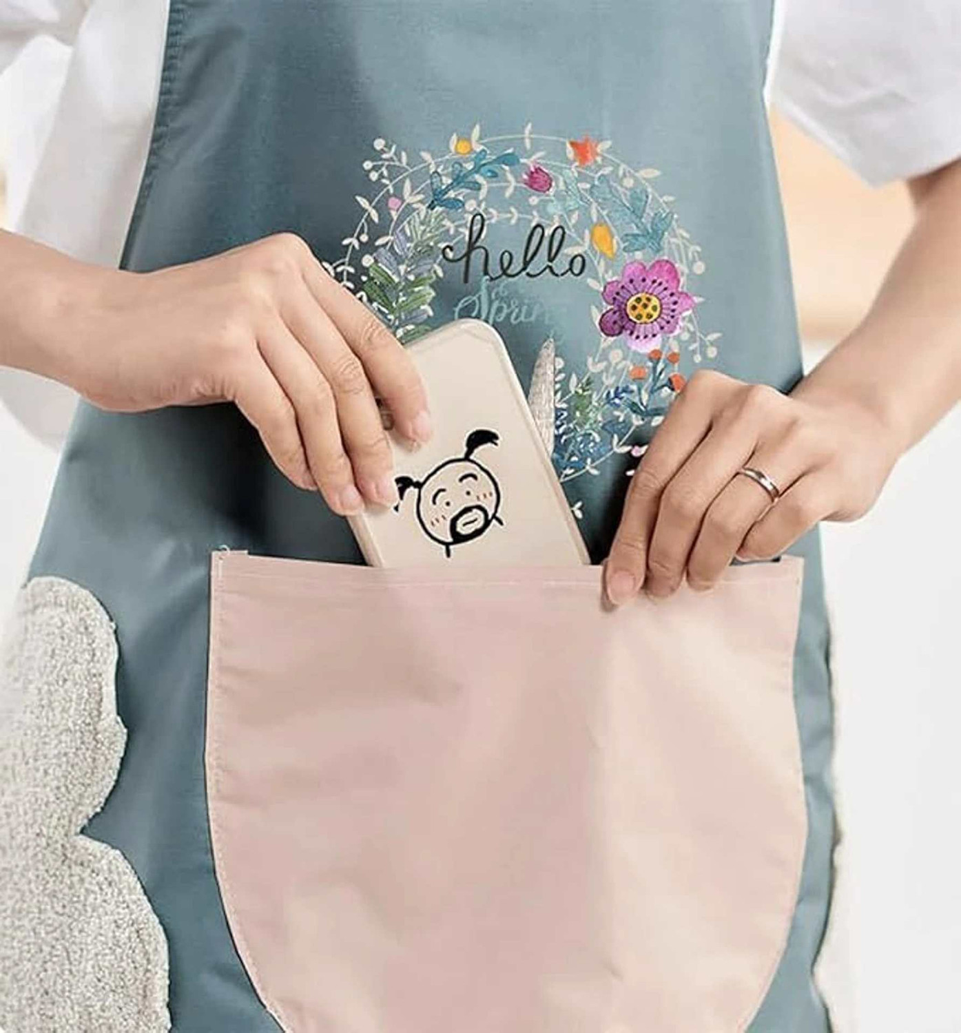 Image of ONIQUID Polyester Home Use Apron - Free Size