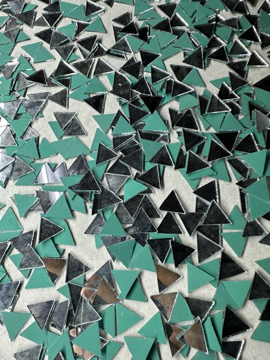 arteneer silver triangle shape mirror-16 mm size- 350pcs