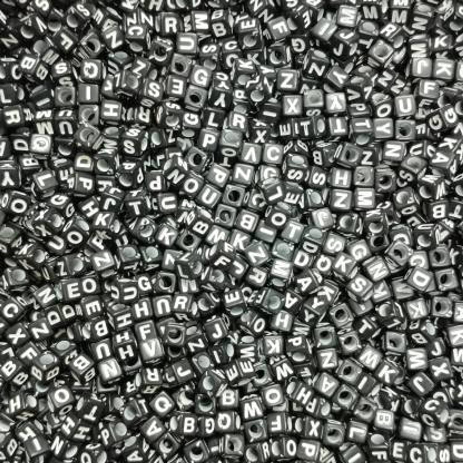Zilzon Square Black And White Alphabet Beads for Jewelery making 400 Pcs ,6Mm