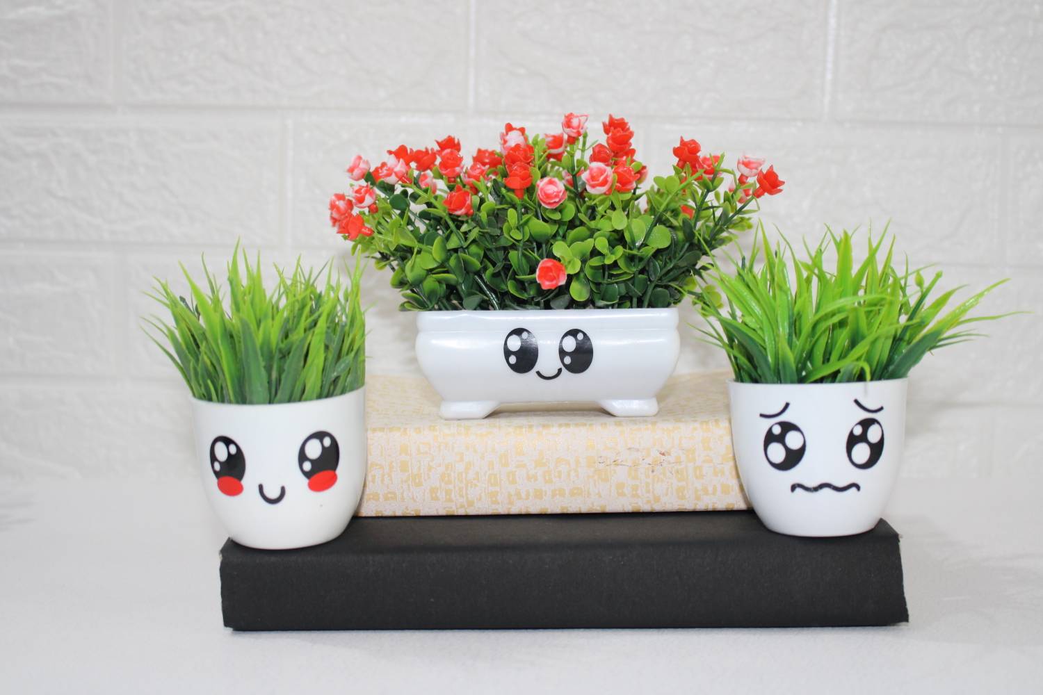 beecraft Artificial Smiley Plants for Home Office Indoors Outdoors and DIY Decor Gifts Bonsai Artificial Plant  with Pot