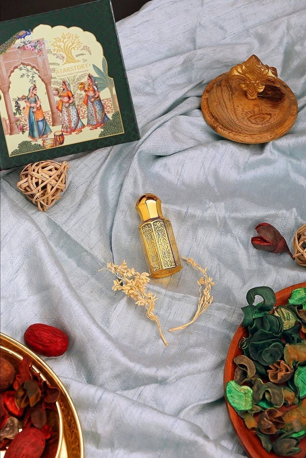 ATARSTORY Vanilla Oudh Best Luxury Attar | Long Lasting | No Alcohol Herbal Attar