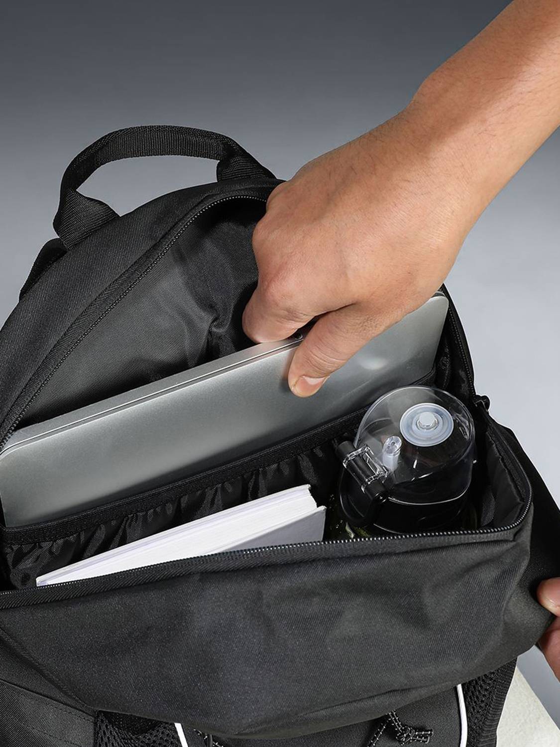 PUMA BMW MMS 22L Black Backpack - Image 5