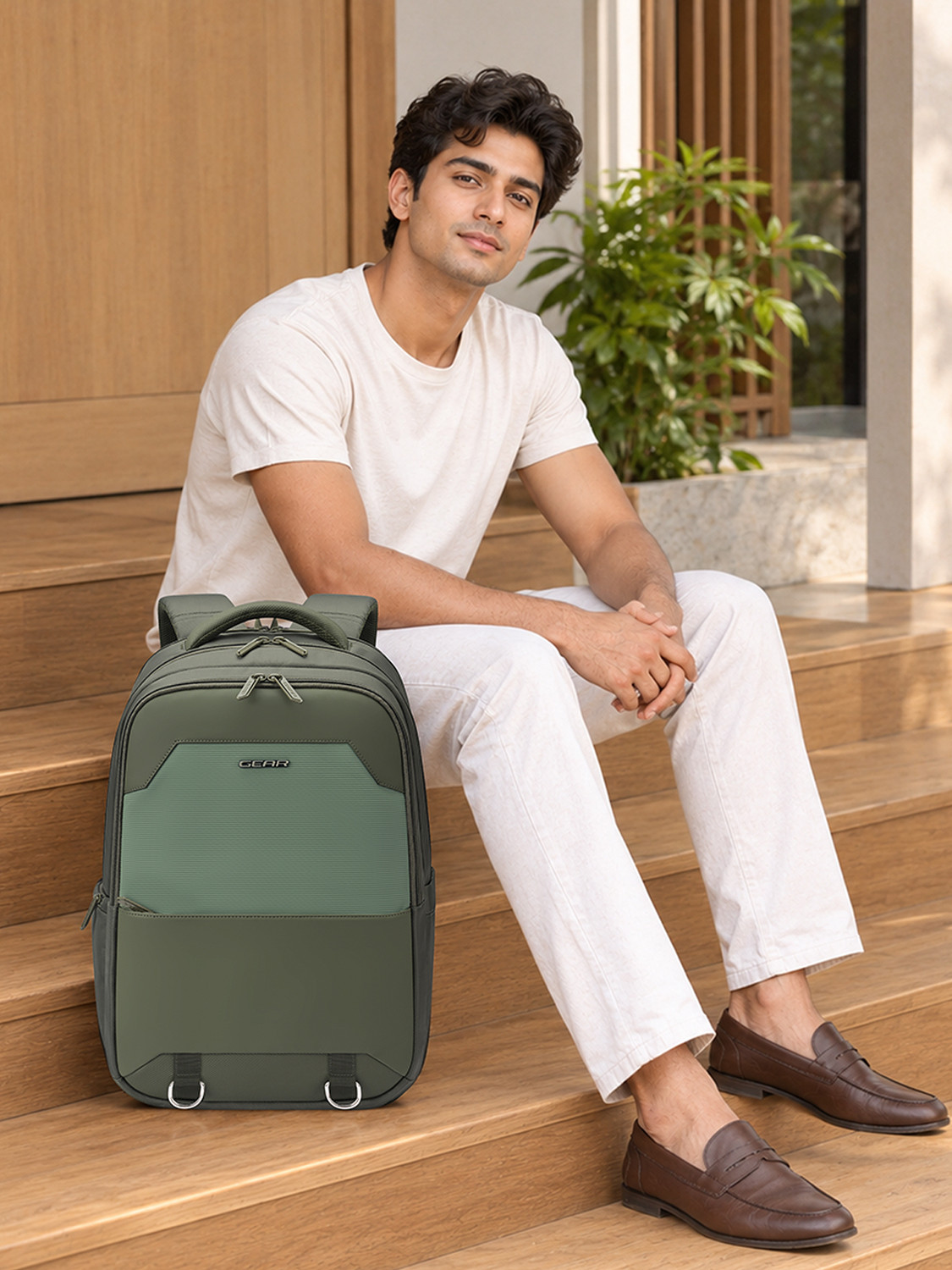 Image of Gear Medium 30 L Laptop Backpack COOPER LAPTOP BACKPACK WITH RAINCOVER 18.5 (Green)