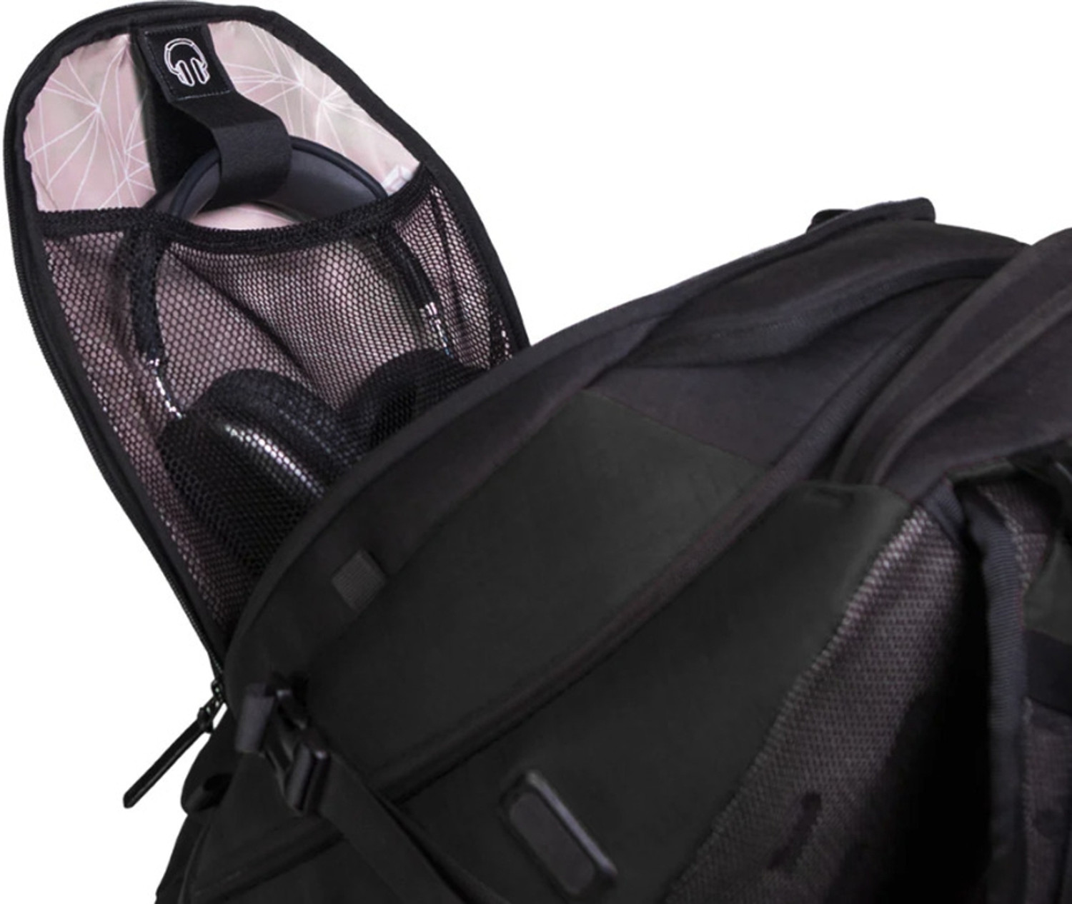 Image of carbonado Gaming Backpack 35L with Hardshell Protection, USB Charging Port 35 L Laptop Backpack